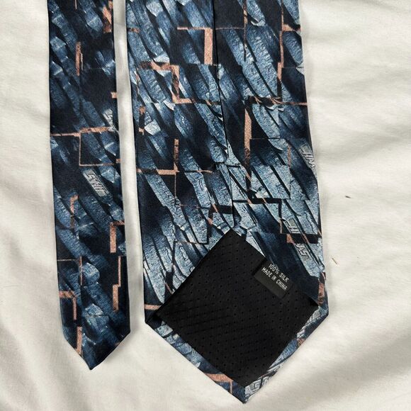 Haas Automation Blue 100% Silk Neck Tie Formula One 1 Haas F1 Team Racing - Picture 9 of 13